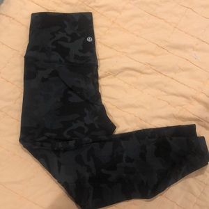 Lululemon align crop size 6